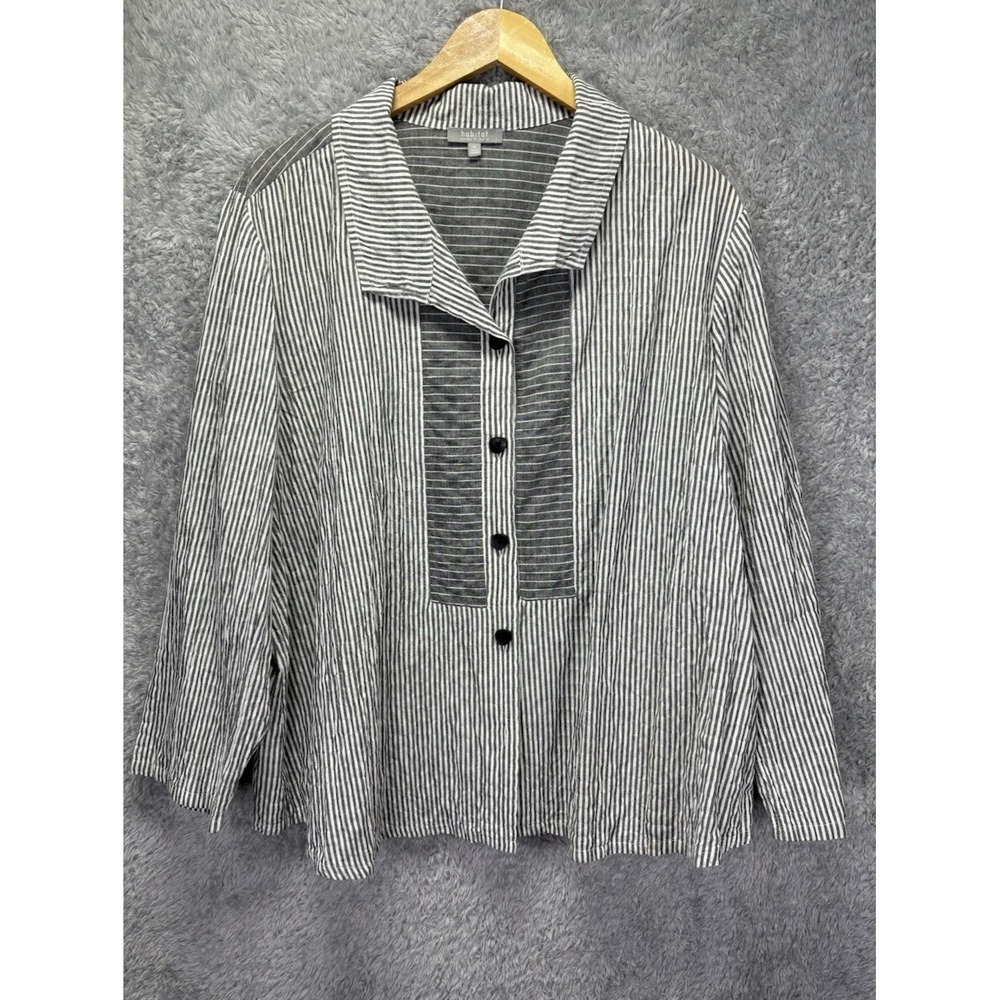 Habitat Women's XL Gray White Striped Long Sleeve Top Contrast Button Placket